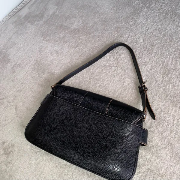 Brighton Elegant Black Shoulder Bag - Image 4