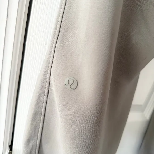 Lululemon Light Grey Sage Green On The Fly Jogger Pants Woven 28" Inseam M/L - Image 8