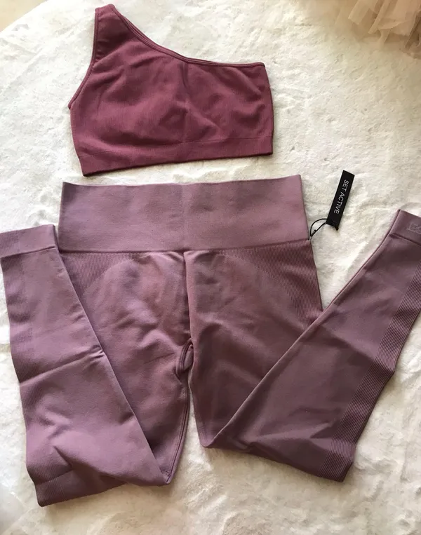 Set Active Leggings And One Shoulder Bra - Image 4