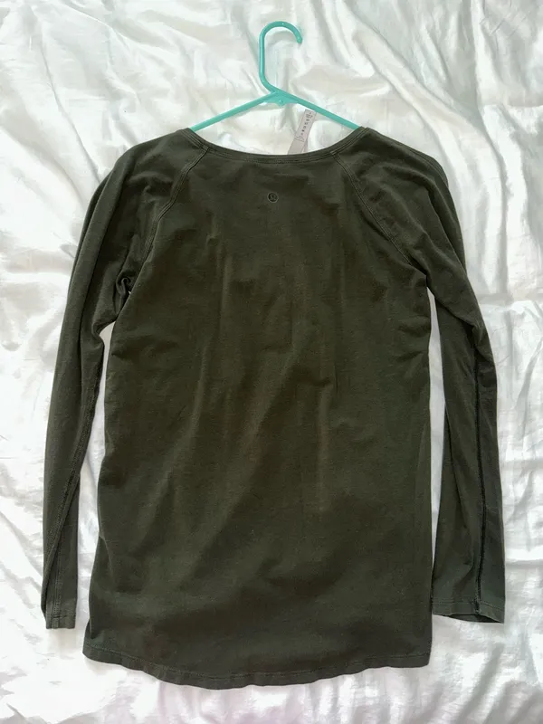 Lululemon Long Sleeve Top - Image 3