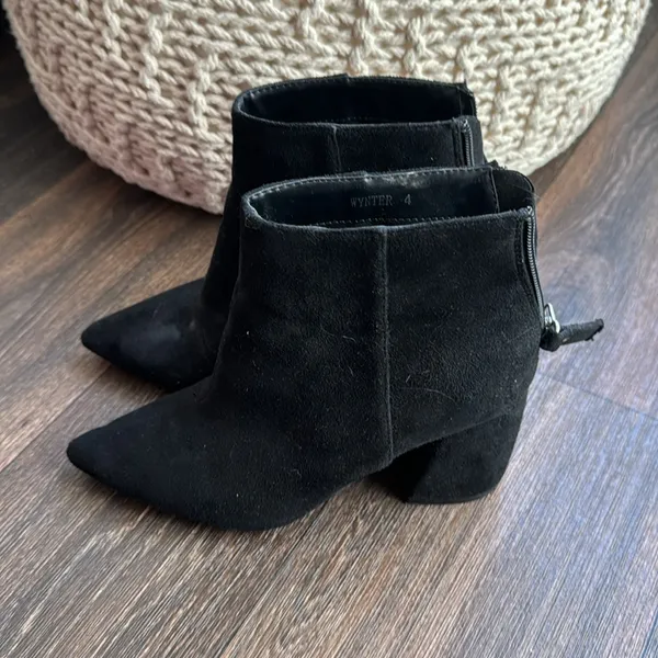 Pretty little thing pointed Boots - Image 3