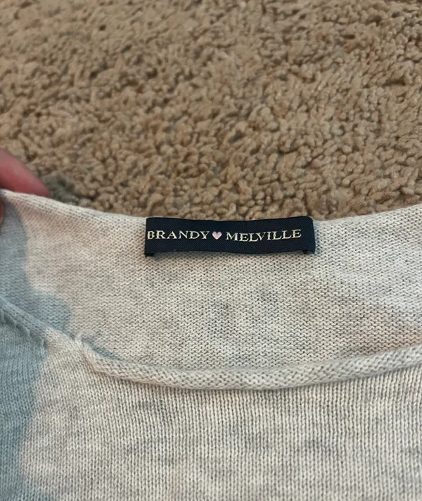 Brandy Melville Bonnie Top - Image 2