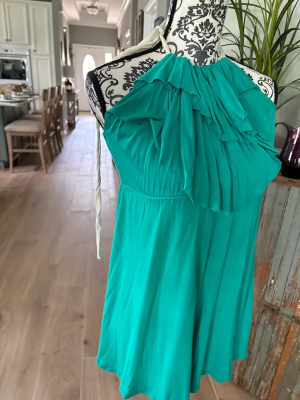 Bee Stitched size medium green halter mini dress - Image 3