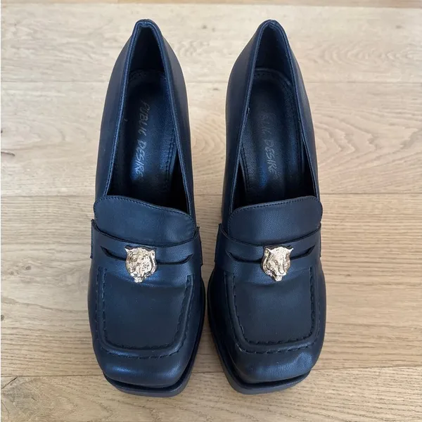 Public Desire - Effy Platform Oxford Shoes in Black & Gold - Image 2