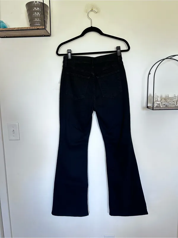 NWT Old Navy Black High Rise Wow Flare Jeans Size 6 - Image 2