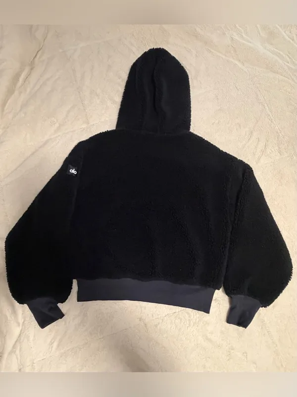 ALO Yoga Navy Blue Sherpa-Lined Pullover Hoodie - Image 3