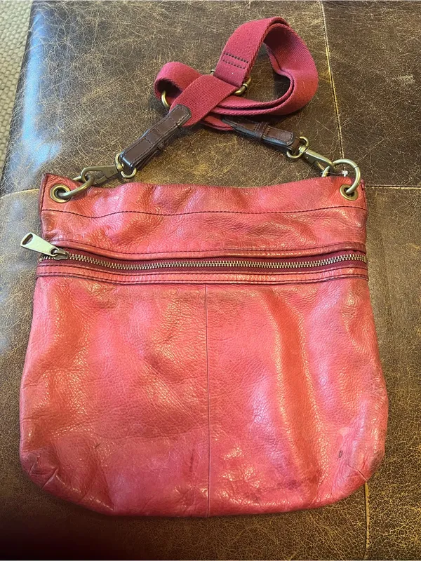 Fossil Red Pink Distressed Leather Crossbody Messenger Bag Large Boho - Image 11