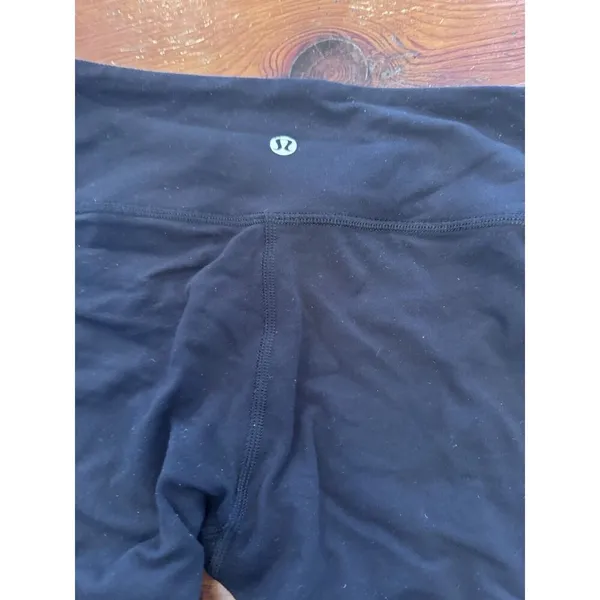 Lululemon Cropped Leggings Size 4 Black - Image 6
