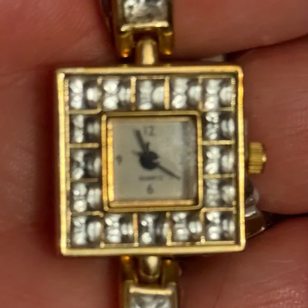 Vintage Yves Rocher gold tone crystal watch - Image 5