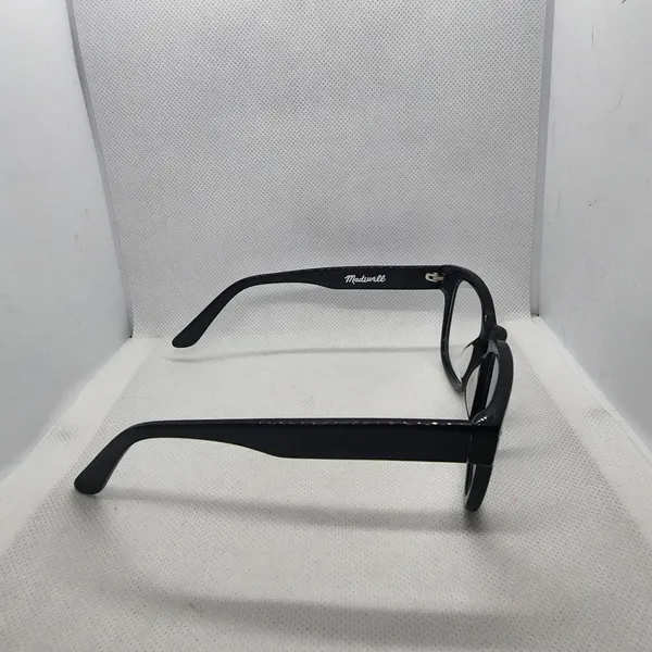 Madewell Black Glasses - Stylish and Sleek Eyewear - Image 4
