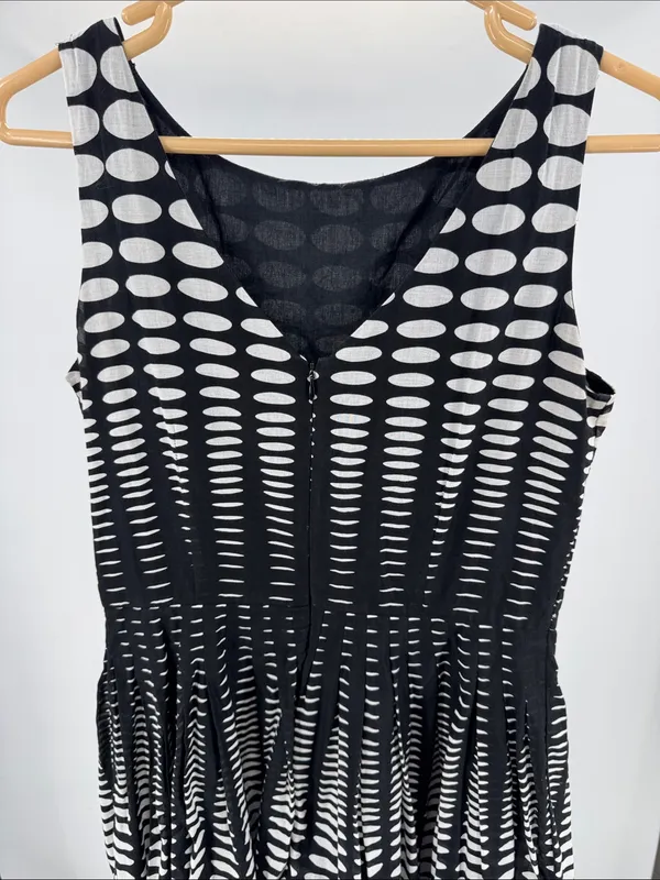 Talbots Black and White Polka Dot knee length Dress 8 cotton career party event - Image 4