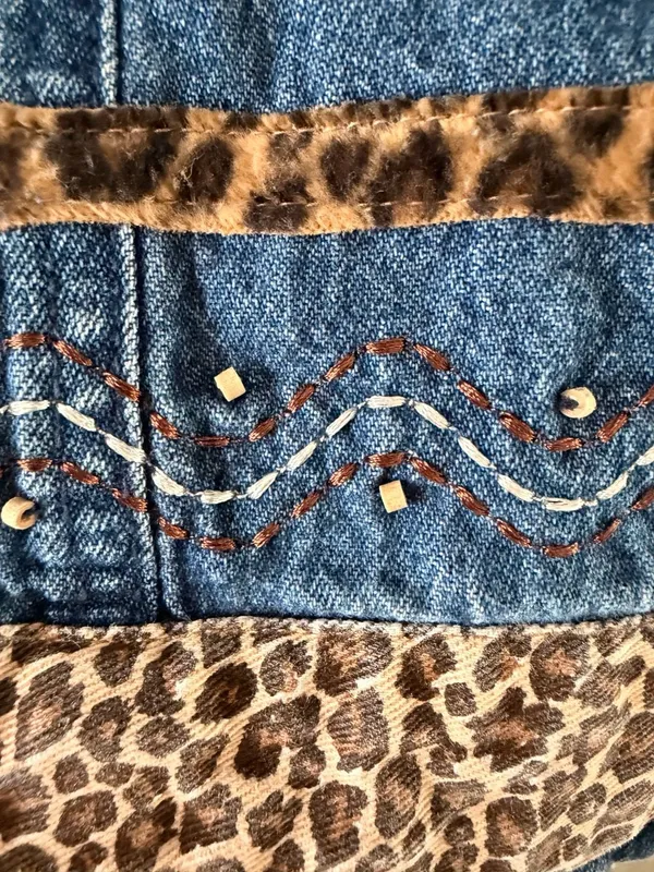 Y2K Vintage Western Country Boho Chic Leopard Print Beaded Trim Denim Jacket - Image 10