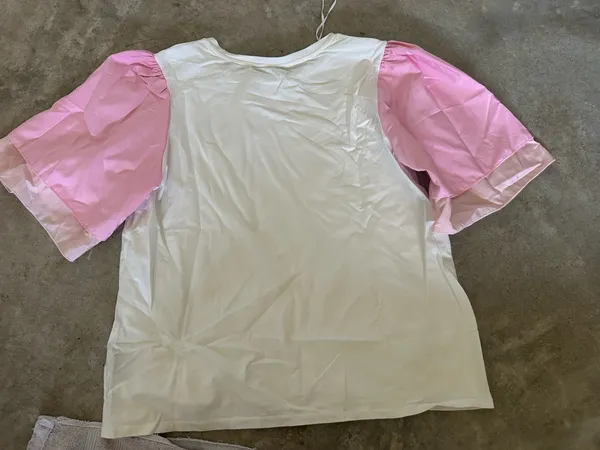 Women’s tee White Size M - Image 2