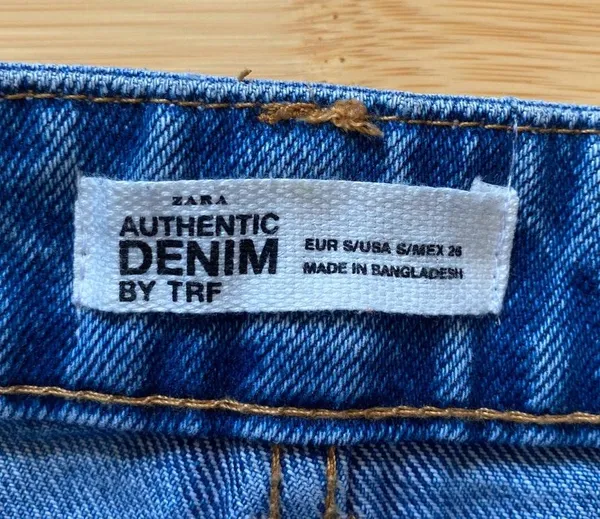 Denim Skirt With Pockets - Image 3