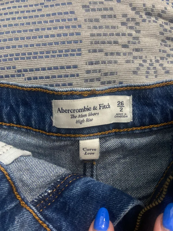 Abercrombie High Rise Mom Shorts Curve Love - Image 2