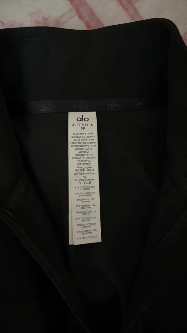 Alo Yoga 1/2 Zip Rapid Black Pullover Alosoft XS - Image 4