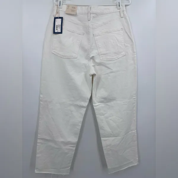 Universal Thread Women's Off-White Straight Leg Jeans - Image 3