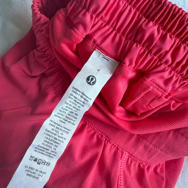 Lululemon Hotty Hot Low-Rise Lined Shorts 2.5" - Image 4
