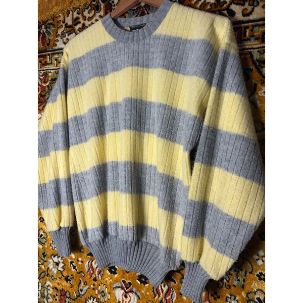 90s VTG Oversized Butter Yellow Striped Ribbed Crewneck Cotton Knit Sweater sz L - Image 2