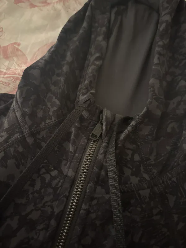 Lululemon Jacket - Image 3
