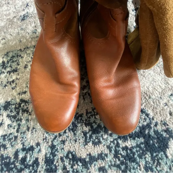 Clark’s Boots - Image 3