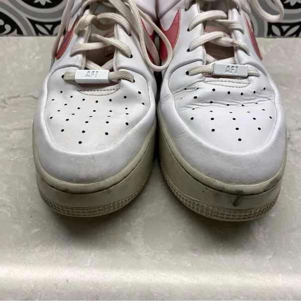 NIKE AIR FORCE 1 9.5 SAGE LOW Women's Athletic Sneakers White Pink Orange - Image 3