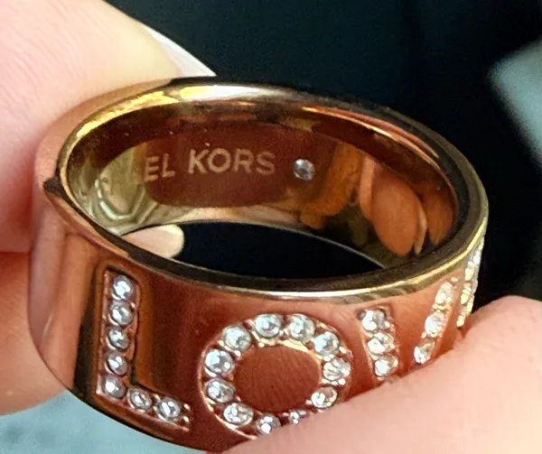 Michael Kors 14K Gold-Plated Pavé "LOVE" Band Ring Size 6- EUC - Image 3