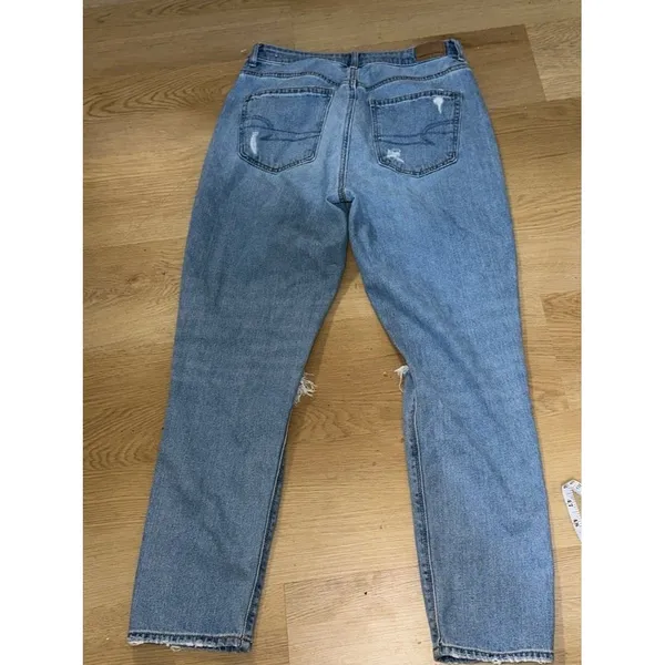 American eagle high rise mom jeans - Image 5