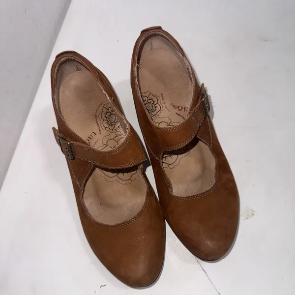 Taos‎ Stunner Brown Rustic Leather Mary Jane Clog Heel Bootie Pumps Shoes Size 7 - Image 3