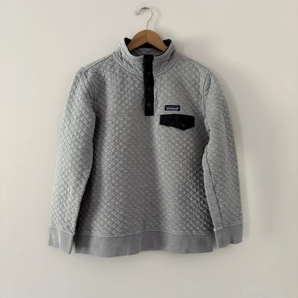 Patagonia Women's Pullover Organic Cotton Quilt Snap-T Grey Medium - Image 2