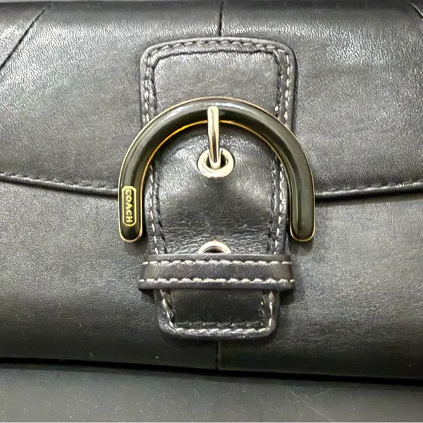 Vintage COACH Soho Black Leather Buckle Trifold Wallet - Image 6