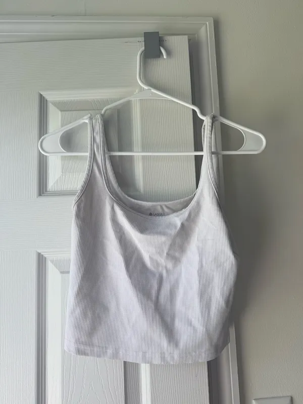 Amazon White work out tank top - Image 3