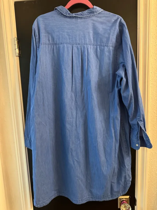Old navy denim shirt dress - Image 3