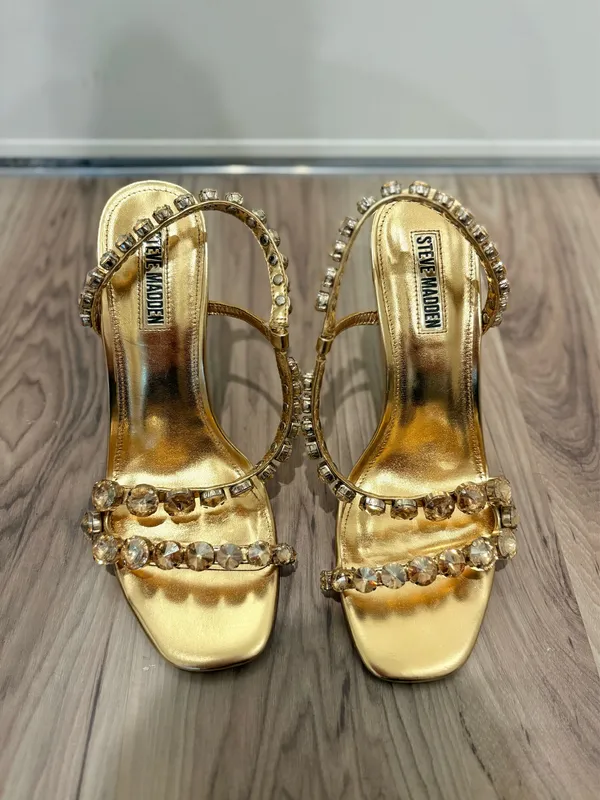 Steve Madden Gold Metallic Heels - Image 4