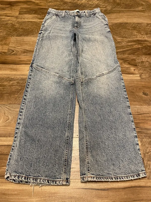 Celebrity Pink Juniors Skater Wide Leg Light Wash Denim Jeans Size 3/26 - Image 3