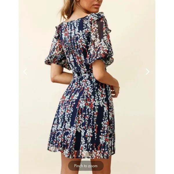 Selfie Leslie Here comes the sun cherub puff sleeve sweetheart neckline blue floral dress size - Image 2