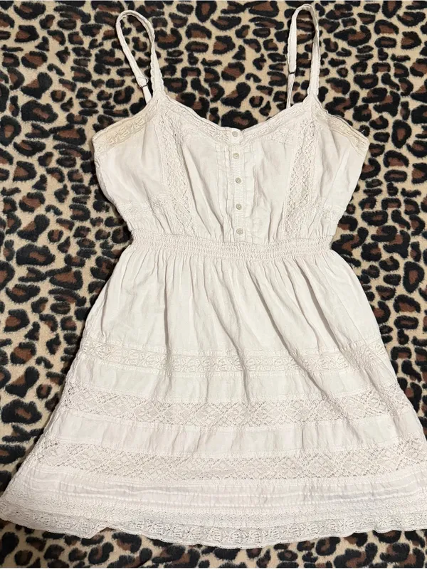 2000s vintage style abercrombie & fitch white whimsical babydoll lace mini dress - Image 3