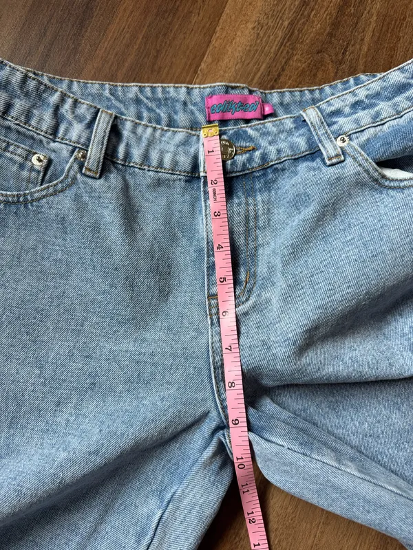 EDIKTED Genna Contrast Panel Low Rise Jeans - Image 5