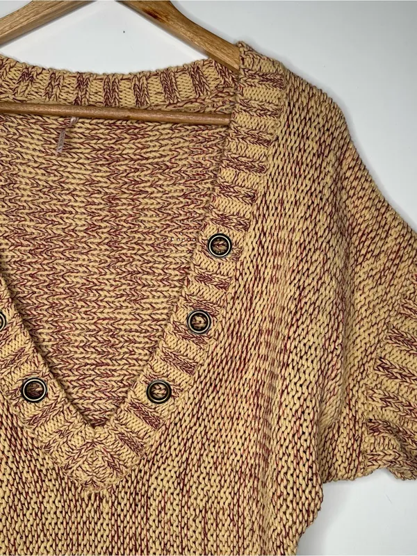 Free People Deep V-Neck Grommet Short Sleeve Chunky Knit Sweater Small - Image 2
