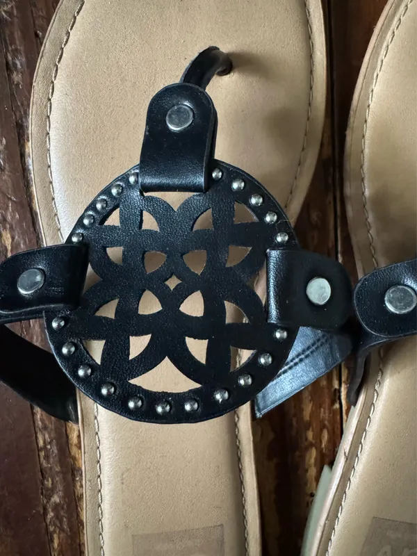 DV by Dolce Vita Sandals - Image 2