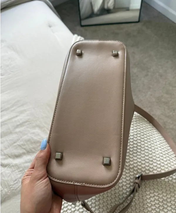 Boutique Suri Frey handbag In sand - Image 9