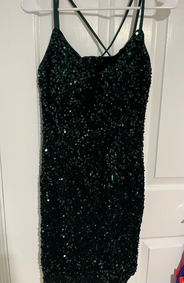size 8 lucy in the sky green velvet bodycon mini dress - Image 2