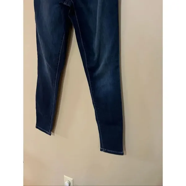 Isabel Maternity by Ingrid & Isabel Dark Wash Skinny Jeans Woman’s Size 4 NEW - Image 2
