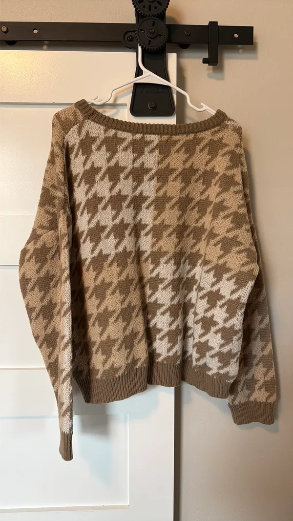 Boutique Sweater - Image 3