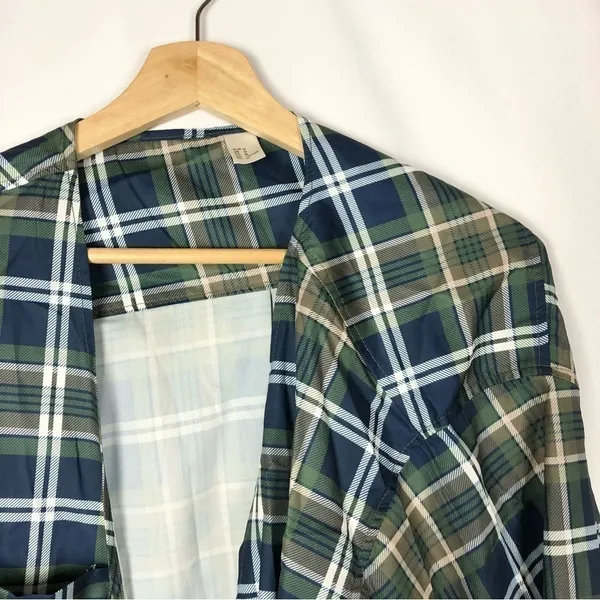 Boutique Green & Blue Plaid Tie Front Crop Long Sleeve Top‎ M - Image 4