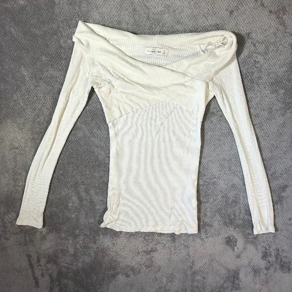 Abercrombie & Fitch Women’s Small Ivory Ribbed Off Shoulder Wrap Long Sleeve Top - Image 2