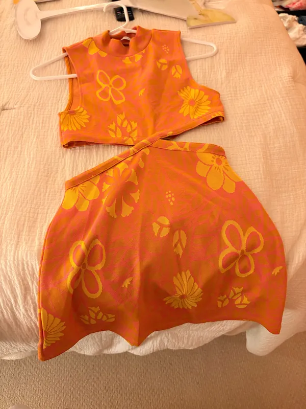 Zara Orange Floral Cut Out Dress - Image 2