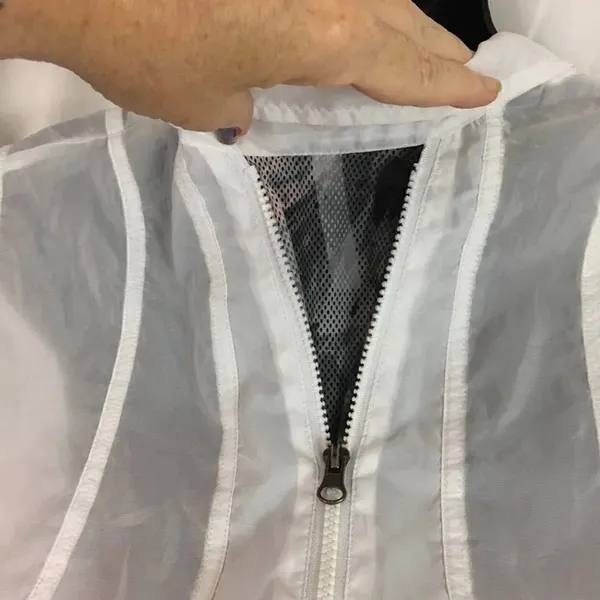 Fabletics Yoga Nylon Sleeveless Zippered Best Jacket Size Small - Image 7