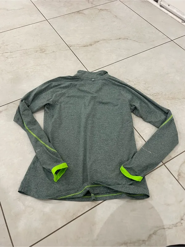 Nike Gray Half Zip Running Top Size Medium - Image 5