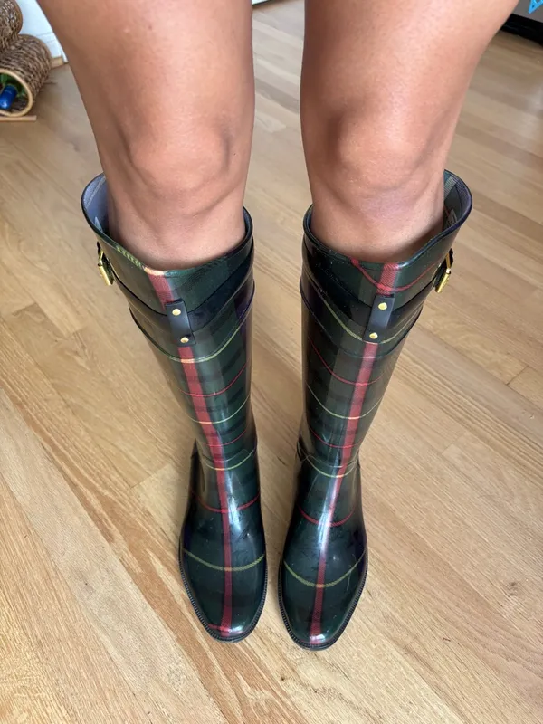Ralph Lauren Black Boot with Teal Logo Accent - Image 7